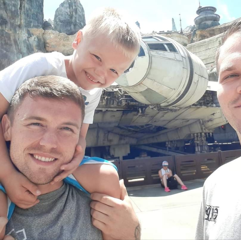 Meet your Posher, Pierce